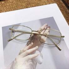 1 Pair Women's Fashionable Minimalist Minimalist Sexy Gold-Rimmed Glasses - Champagne - View 2