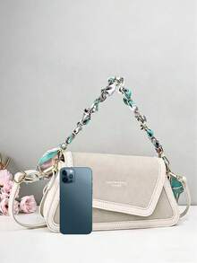 [PIANEE]Elegant Scarf Chain Handbag | Cream And Gray Minimalist Triangular Flap Bag - The Perfect Choice For Both Wear And Gift-Giving - Beige - View 4