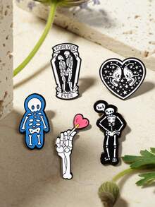 1/5件装骷髅臂章，心形骷髅徽章，服装背包配饰，暗黑哥特式骷髅合金翻领别针 - 彩色 - 查看 7