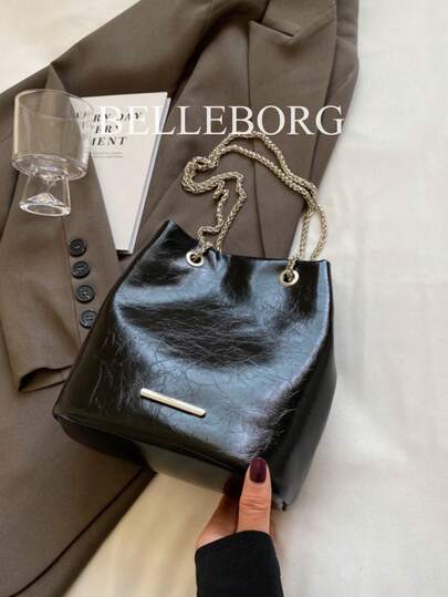 Túi xách đeo vai dáng xô nhỏ gọn tối giản dành cho nữ da dầu