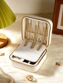 CHANEL Caja de joyería cuadrada de alta gama en color blanco con espejo. Nueva moda SS26. Esencial para viajes. Gran capacidad de almacenamiento y espacio de almacenamiento adicional detrás del espejo. Diseño espacial estético. - Blanco - Ver 5