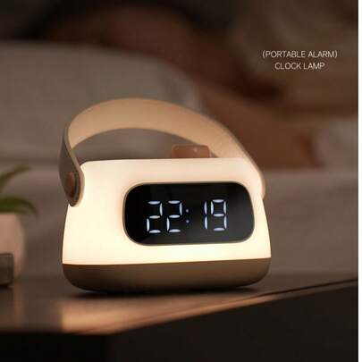 Đồng hồ báo thức điều chỉnh độ sáng, có đèn ngủ, chức năng báo lại, hẹn giờ, pin 2000mAh, thiết kế nhỏ gọn, thích hợp làm đèn ngủ cạnh giường, quà tặng đèn ngủ.