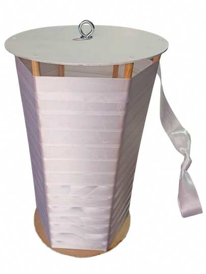 PIÑATA GIRATORIA DE MADERA REUTILIZABLE DE 50CM DE ALTURA PARA DECORAR