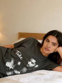 Vintage Drake Take Care Album Graphic Washed Black T-Shirt, Women's Hip Hop Streetwear Crew Neck Tee - màu đen - Xem 4