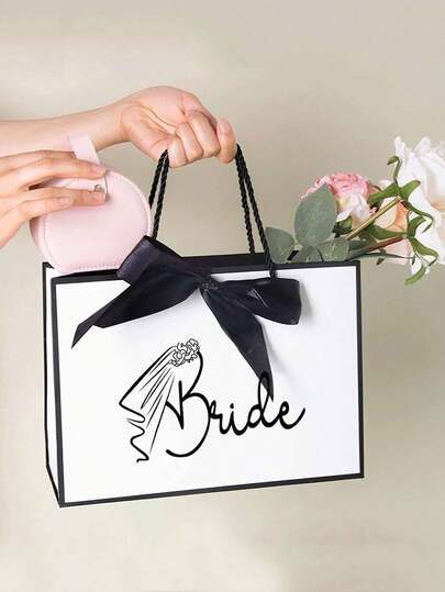 1pc Bride Gift Bag, Wedding Decoration Gift Packaging Bag, Bridesmaid Gift Tote Bag, Creative Wedding Decor, Bride Party Favor, Wedding Decoration, Suitable For Wedding Party Favors