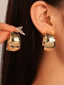 1 Pair C-Shaped Earrings, Minimalist Personalized Earrings, Niche Elegant Exaggerated Earrings, Suitable For Daily Wear - Gold - View 9