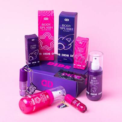 Kit Princesas – Pink & Cosmic Vibe | 2 Gloss + 2 Body Splash