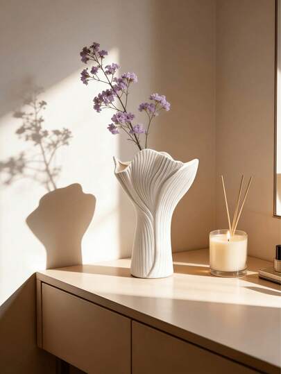 1pc Vase, Unique Wavy Pleated Textured Vase, Modern Minimalist Nordic Leaf Inspired Sculptural Vase, Elegant Flared Mouth Design, Suitable For Dried Flowers And Fresh Flowers