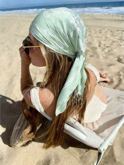 1 Piece Women's Paisley Print Four-Season All-Purpose Bandana, Headscarf, Bohemian-Style Silk Scarf. Can Be Used Daily As A Bandana, Hair Band, Or Headband To Effortlessly Elevate Your Overall Look.