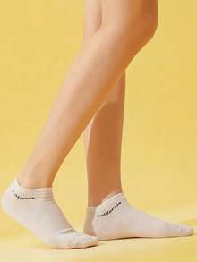 3双装女士极简字母短袜 - 彩色 - 查看 3