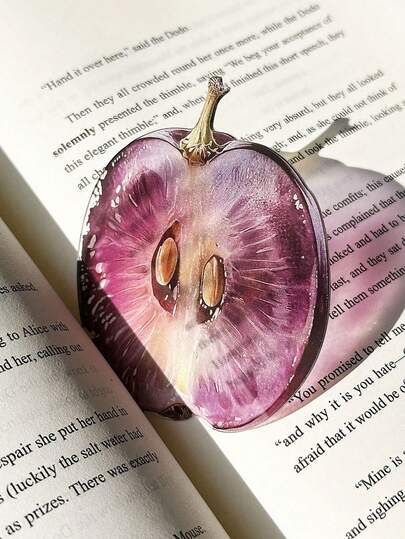 1pc Translucent Grape, Apple And Fig Shaped Acrylic Bookmark, Cute Book Accessory, Suitable For Back To School Gifts, Book Club Gifts, Creative Gifts, Can Also Be Used As DIY Accessories