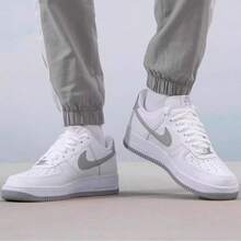 Nike 耐克男士空军一号休闲低帮滑板鞋 - 銀色 - 查看 6