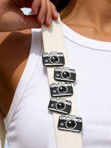 QIHOO 1PC Men's Creative Zinc Alloy Camera-Shaped Brooch, A Great Gift For Women, A Jewelry Gift And Party Accessory Brooches Women Safety Pins Bags For Woman Handbags For Women - Black - View 1