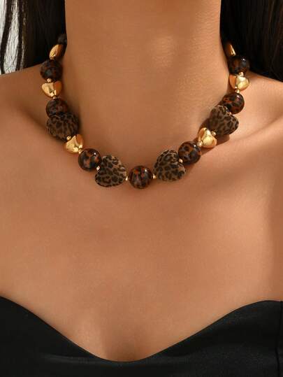 1件优雅时尚豹纹心形串珠项链，适合日常佩戴、度假、派对搭配