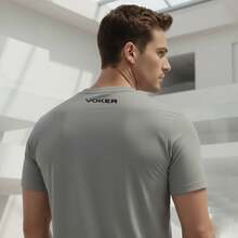Voker Men's 100% Cotton Slim Fit Plain Basic Casual Everyday T-Shirt. Men's T-Shirt That Doesn't Shrink Or Fade. - 灰色 - 查看 2