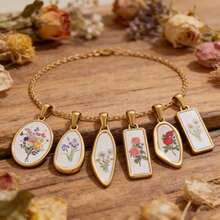 1Pc 18K Gold Plated 304 Stainless Steel Vintage Floral Pendant, Geometric Flower Print Charm Anti-Tarnish DIY Bracelet Necklace Accessories - Flower Pendant - View 4