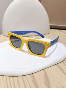 1副男女童（4-8岁）软硅胶太阳镜，偏光防紫外线，防碎且可弯曲，酷炫休闲风格，是生日礼物、假日郊游和四季佩戴的完美之选，附赠眼镜盒 - 彩色 - 查看 5