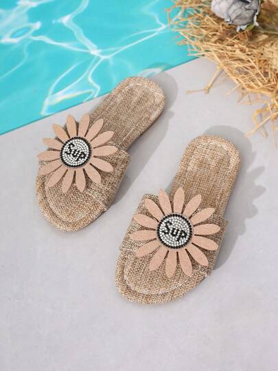 1 Pair Non-Slip Daisy Decorated Comfortable And Fashionable Slippers For Girls, Breathable For Spring, Autumn And Summer, Suitable For Children's Outdoor Wear, Home Use, And Versatile Flat Sandals