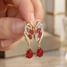 1对浪漫水晶流苏耳环，水滴形立方氧化锆耳钉，粉色生日石派对耳环，女士珠宝礼物 - 金色 - 查看 15