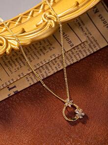 这款时尚优雅的百搭奢华不锈钢串珠项链，搭配圆形锆石花朵和蝴蝶吊坠，适合休闲、派对、活动等场合佩戴。 - 彩色 - 查看 3