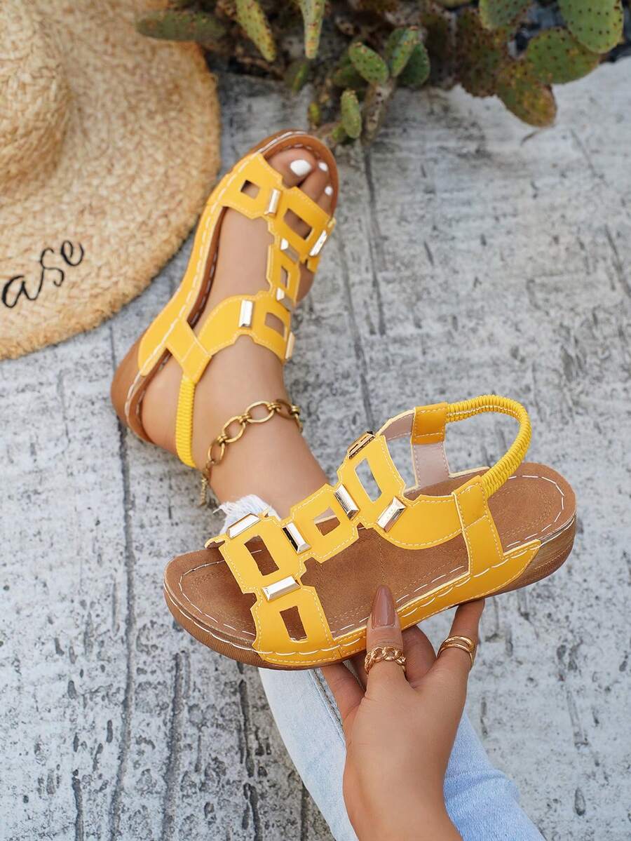Plus Size Women's Retro Solid Color Buckle Platform Wedge Sandals - Yellow - View 1