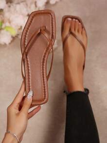 2026 Summer New Square Toe Flip Flops For Women, Minimalist Thin Strap Flat Sandals, Versatile Beach Holiday Slippers - Brown - View 1