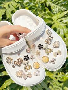 20 pièces Ensemble de décorations de chaussures en strass or, fleur, cœur, nœud papillon. Accessoires de mode DIY pour chaussures, convient comme cadeau de fête - Doré - Voir 4