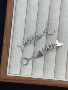 1 Pair Punk Style Minimalist Fish Bone Shaped Earrings For Women, Everyday Wear - Silver - View 5