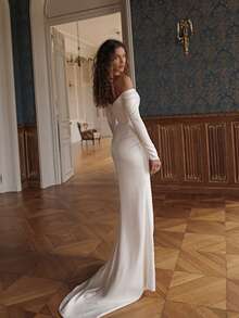 Vintage-Elegant Off-The-Shoulder Long Sleeve Pearl-Accented Satin Wedding Dress With High Side Slit & Detachable Train, Wedding Dresses For Bride, Elegant And Comfortable, Includes Plus Sizes, Bridal Gown, Formal Dresses For Women, Suitable For Wedding, Party, Vacation, Bride, Formal Occasions, Dinner Dress, Prom Dress, After-Party Dress, Homecoming Dress, Cocktail Party, Birthday Party, Celebration, Gala, Festival, Ceremony - trắng - Xem 5