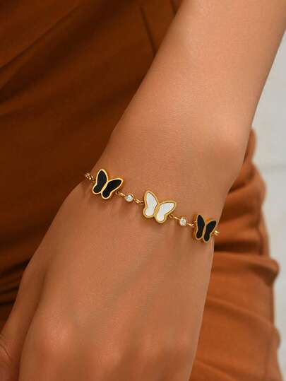 1 pieza Brazalete de diseño de mariposa de concha blanca de acero inoxidable para mujer, brazalete con colgante de circonita cúbica chapado en oro de 18k, accesorio elegante y versátil de moda para celebraciones, vacaciones, regalo de San Valentín