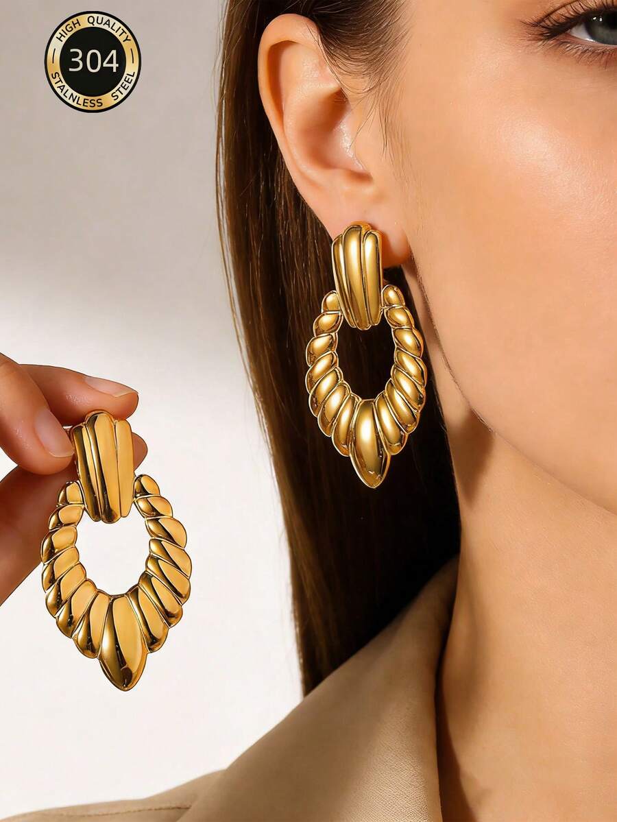 1 par de nuevos pendientes asimétricos de acero inoxidable con textura geométrica vintage, diseño elegante adecuado para uso diario, gran regalo para amigos - Dorado - Ver 1
