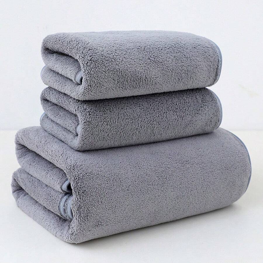Toallas Las toallas de baño , en juegos, son una opción esencial para las familias y una de las mejores alternativas para hoteles. Son suaves, delicadas con la piel y muy absorbentes. - Gris - Ver 1
