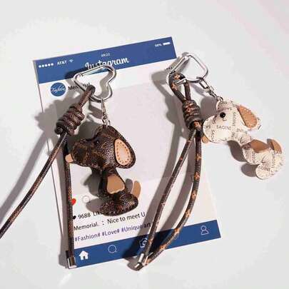  1pc 2026 New Snoopy Accessories! These Cute And Fashionable Bag Charms Feature The Beloved Snoopy Design, Perfect As A Keychain Or Backpack Decoration. The Cute And Personalized Chibi-Style Design Is Very Appealing.
