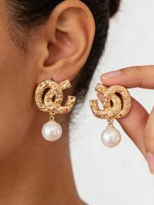 女士奢华双C纹理珍珠耳环，复古金色优雅耳环，独特的欧美风格 - 珍珠字母耳墜 - 查看 6