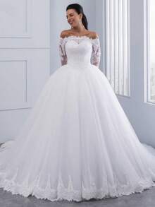 Ball Gown Wedding Dress For Women With Off Shoulder Strapless Neckline And Mid Length Sheer Lace Sleeves, Elegant Bridal Gown Featuring Full Layered Tulle Skirt With Voluminous Structure And Lace Covered Bodice, Multi Layer Soft Net Fabric Creating Dreamy Effect And Rich Volume, Flame Style Lace Trim Along Hem Adding Unique Detail, Dramatic Long Train Enhancing Presence, Perfect For Wedding Ceremony, Church Wedding, Christmas Celebration, Holiday Event, Formal Prom Night, Evening Gala, Birthday Party, Engagement Photoshoot, Princess Style Bridal Look With Soft Texture And Volume - 白色 - 查看 3