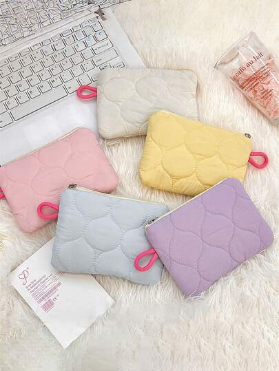 1pc Quilting Sanitary Bag, Cream-Colored Menstrual Sanitary Napkins, Small Purse, Lipstick, Cosmetics, Portable And Convenient For Carrying Around.