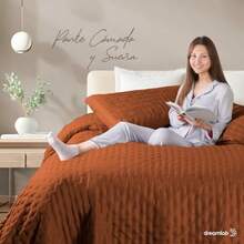 Dreamlab Colcha Ligera con 2 Fundas de AlmohadaCapitonado Ultra Suave. Hipoalergénico.Edrecolcha para Cama.Edredón para Verano y Todas las Estaciones. Matrimonial 210 x 240 cm Trébol Naranja Quemado - 06  Naranja Quemado Trbol - Ver 7
