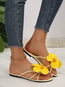 French Breeze Slip-On Sandals, Women's Summer Outdoor Slippers, New Floral One-Strap Design, Flat Sole, Suitable For Dates, Shopping, Gatherings, Parties, Commuting, Business - All Yellow - View 9