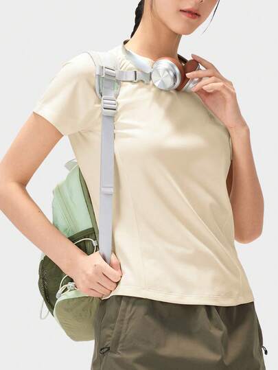 CAMEL CROWN Women's Outdoor Sports T-Shirt, Short-Sleeved Top, Comfortable, Breathable, Quick-Drying, Suitable For Spring And Summer All Year Round.