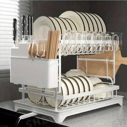 Estante de secado y almacenamiento de platos de metal de 2 niveles de alta resistencia con bandeja de goteo - Organizador de cocina ahorrador de espacio con estantes superiores e inferiores, soporte para utensilios y ganchos para tazas, para almacenar y secar cuencos, palillos, platos, tenedores, cucharas, tablas de cortar, cuchillos y otros utensilios de cocina. Escurridor de platos de cocina compacto, diseño moderno resistente a la oxidación, escurridor de platos para encimera, organizador de almacenamiento de cocina