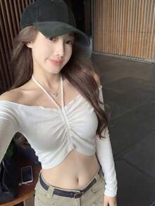 Áo len dài tay dáng ngắn cổ yếm xếp ly, kiểu dáng mới cho mùa Xuân/Hè. - Màu trắng sữa - Xem 1