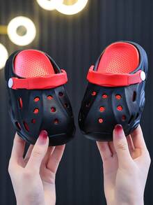 Kids Summer New Hollow Breathable Sandals, Boys & Girls Indoor Home Toddler Anti-Slip Beach Slippers - Black - View 2