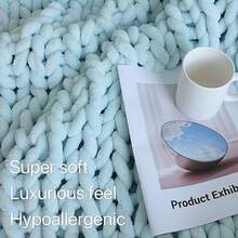 Maetoow Manta de punto grueso de chenilla 40 x 50 pulgadas manta hecha a mano cálida y acogedora decoración del hogar banco de forro polar suave y transpirable manta de hilo grueso y gigante - Azul beb - Ver 3