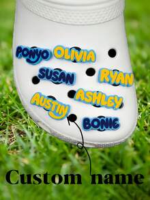 Dijes personalizados con nombre, dijes de zapatos personalizados, letras de dibujos animados lindos, regalo de regreso a la escuela - Multicolor - Ver 5