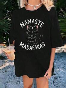 Playera Negra Oversize con Gráfico Cómico de Gato Meditando (Yoga), Camiseta de Humor "Namaste Madafakas", Blusa Estética Casual Holgada y Espiritual Divertida - Negro - Ver 7