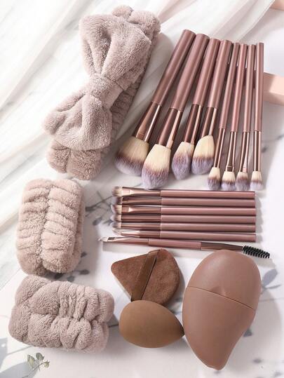 21PCS Makeup Tools Set Including:15PCS Makeup Brush Set+1pc Makeup Sponges+1pc Triangle Powder Puffs+1pc Facial Ice Compress+2PCS Hand Bowl Strap+1pc Hairband