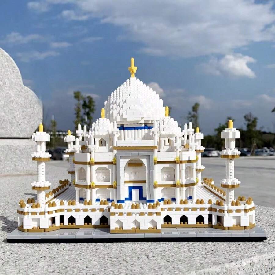 3200 pezzi Micro Mini Set di Mattoncini da Costruzione, Puzzle 3D di Architettura di Famosi Monumenti del Mondo, Inclusi Torre Eiffel, Taj Mahal, Colosseo, Louvre, Modelli in Scala Miniatura Reale, Allenamento per Destrezza delle Dita e Pazienza per Principianti, Decorazione per Casa e Ufficio, Regalo per Compleanni, Souvenir per Vacanze, Scelta per Hobbisti, Disponibili in Vari Stili e Forme, Confezione in Sacchetto - Multicolore (borsa) - Visualizzare 1