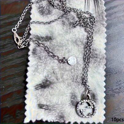 Bộ 10 khăn lau trang sức vàng và bạc | Khăn lau bạc chống xỉn màu | Khăn lau đa năng phù hợp cho nhẫn, dây chuyền và vòng tay | Dụng cụ chăm sóc và đánh bóng trang sức | Làm sạch mạnh mẽ, khôi phục độ sáng bóng | Chăm sóc trang sức thiết yếu