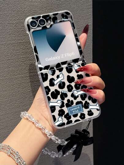 1PC Fashion Matte PC Material Simple And Cute Leopard Pattern Dog Element Folding Phone Case, Paired With Same Color Bracelet, Can Protect And Prevent Falling For: SamsungGalaxy Zflip 3/Zflip 4/Zflip 5/Zflip 6/Zflip 7/ Find N3 Flip/ Razr 50 Ultra/ Razr 60 Ultra/ Rollalazar 60/ Razr 50/XiaomiMIX Flip/Galaxy Z Flip7 FE