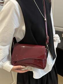 A Minimalist Retro Square Bag With Flap Opening, Adjustable Shoulder Strap And Lightweight Crossbody Bag In Solid Colour. Suitable For Ladies Daily Life Casual And Student Use - Burgundy - View 3